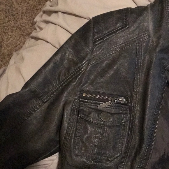 Leather Jacket - Picture 3 of 8